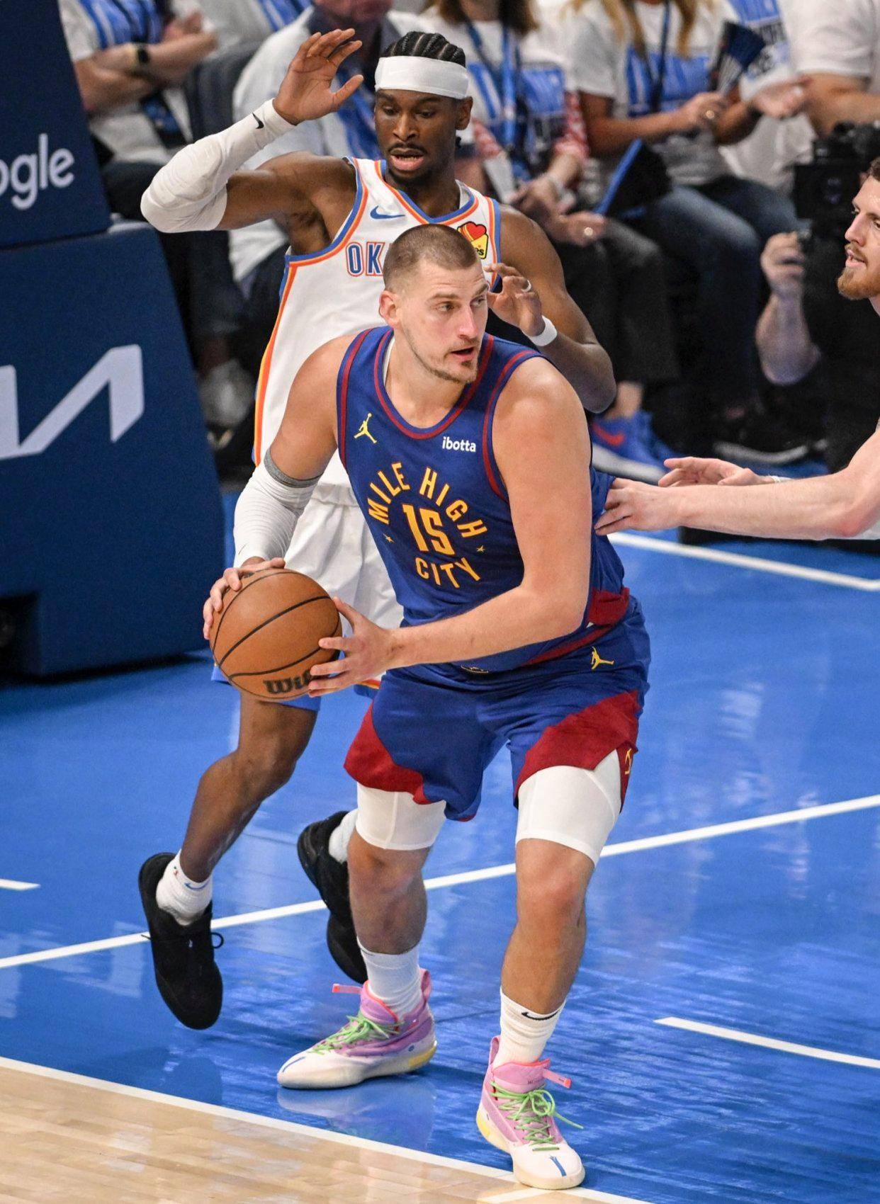 守护着球门 守护着球门